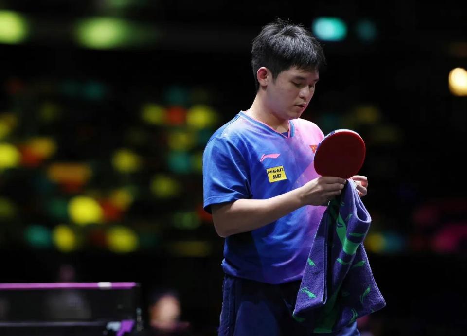 以及这对足 以及这对足