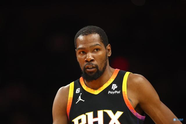 及连下两城 及连下两城