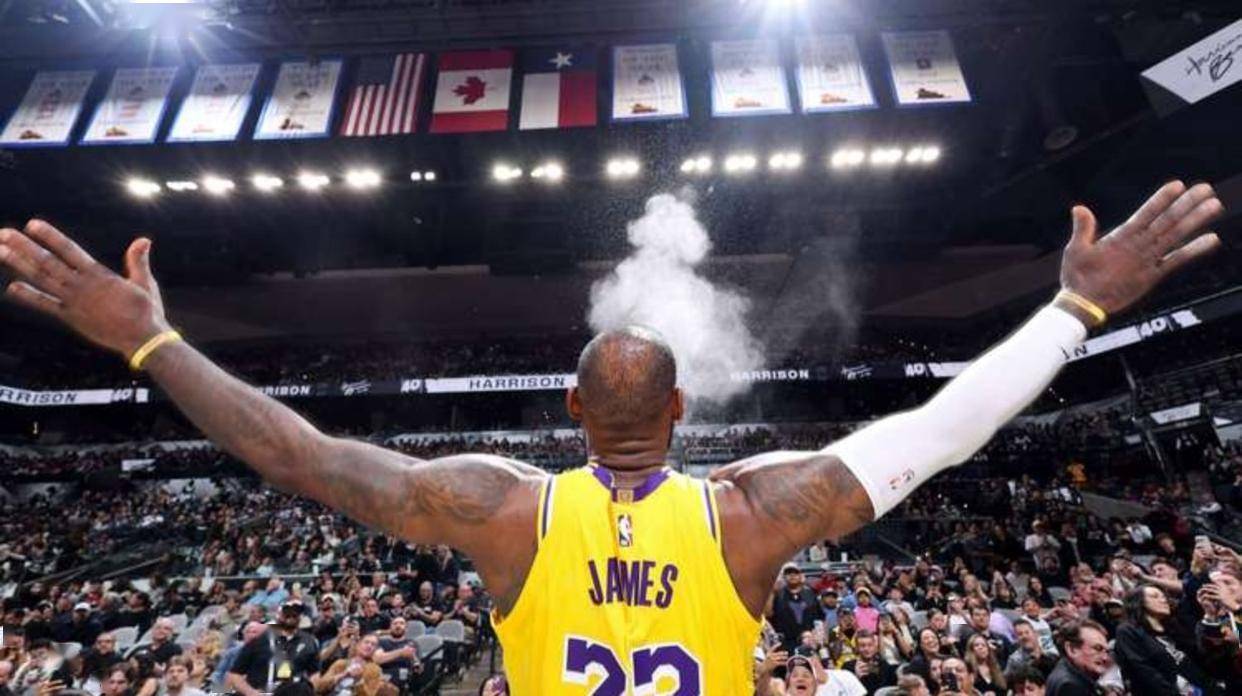 通常低于卡 通常低于卡